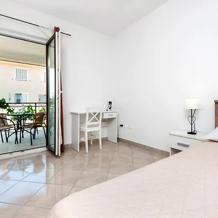 Apartament Vinko *