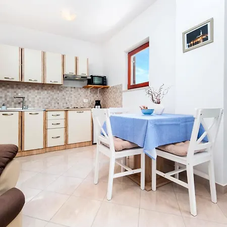 Apartament Vinko *
