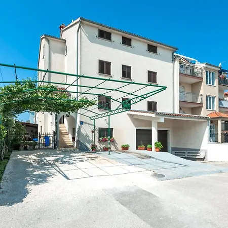 Vinko Apartment